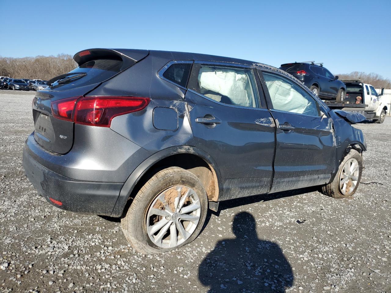 2017 Nissan Rogue VIN JN1BJ1CR6HW115834 Copart auction photo, all over damage thumbnail 3
