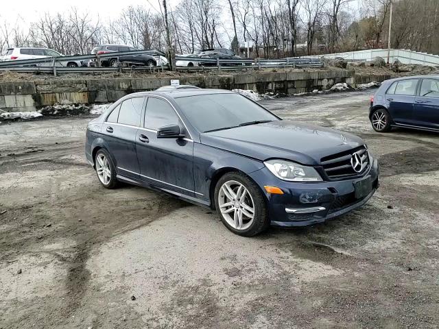 2014 Mercedes-Benz C-klasse VIN WDDGF8ABXER307745 Copart auction photo, side / front end damage thumbnail 11