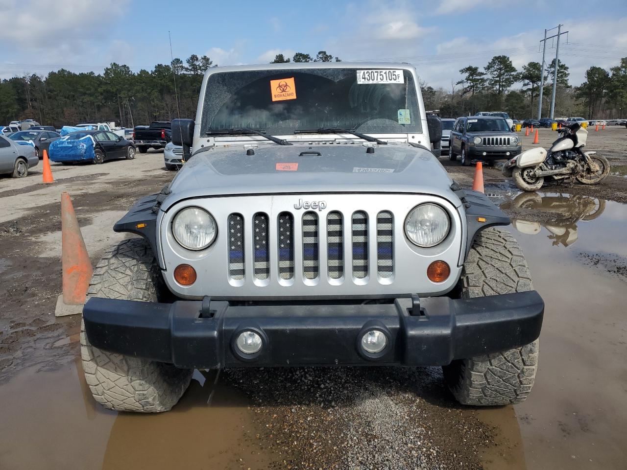 2012 Jeep Wrangler VIN 1C4BJWDG1CL132638 Copart auction photo, burn / minor dent/scratches damage thumbnail 5