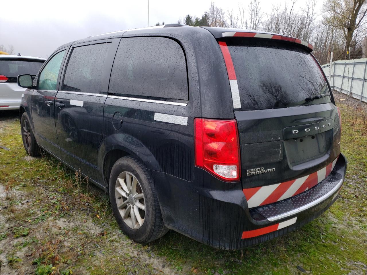 2020 Dodge Caravan VIN 2C4RDGCG3LR193932 Copart auction photo, front end damage thumbnail 2