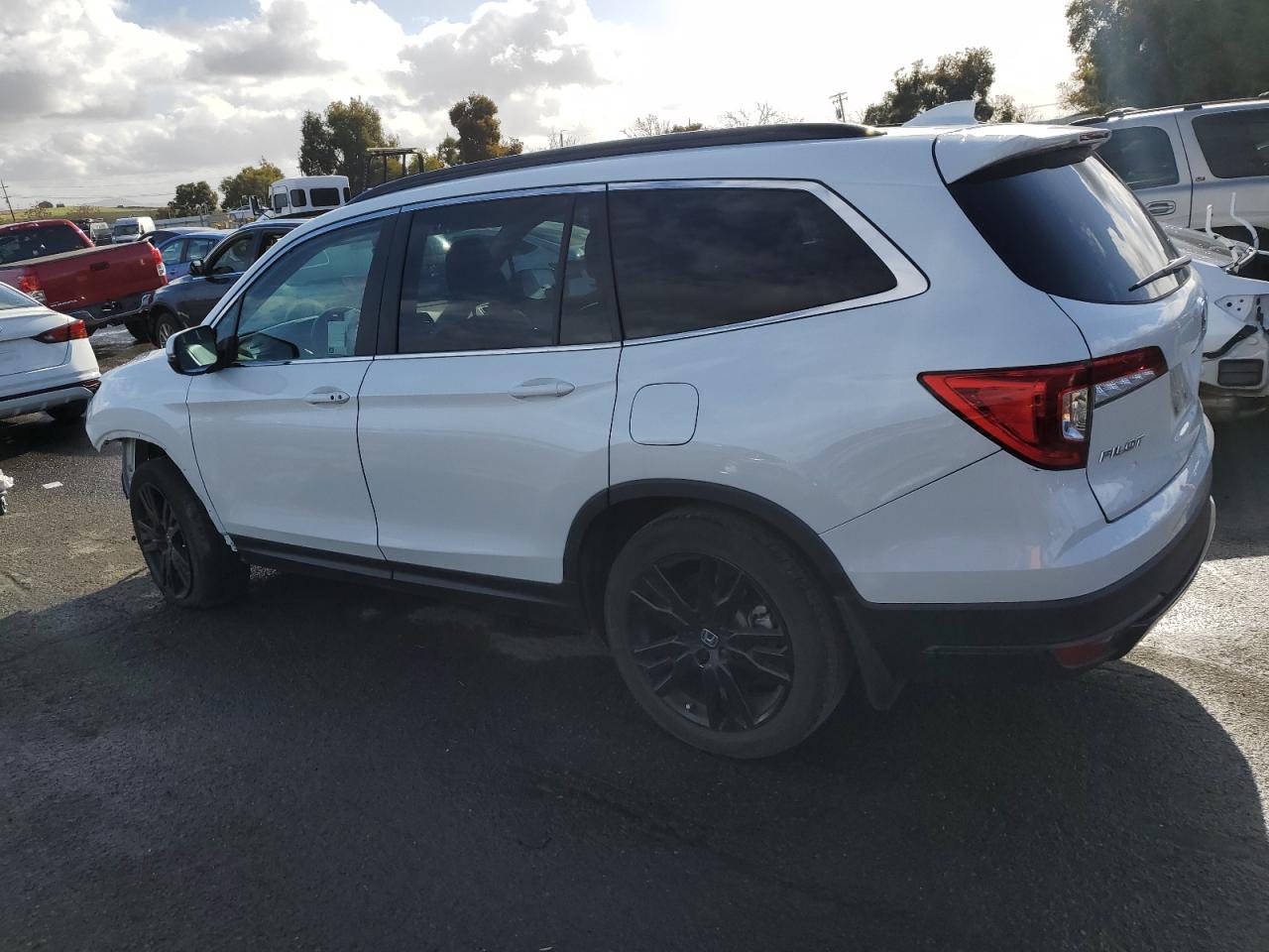 2022 Honda Pilot VIN 5FNYF5H29NB005839 Copart auction photo, undercarriage damage thumbnail 2