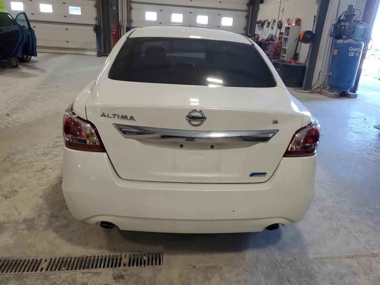 2013 Nissan Altima VIN 1N4AL3AP4DN438236 Copart auction photo, front end damage thumbnail 6