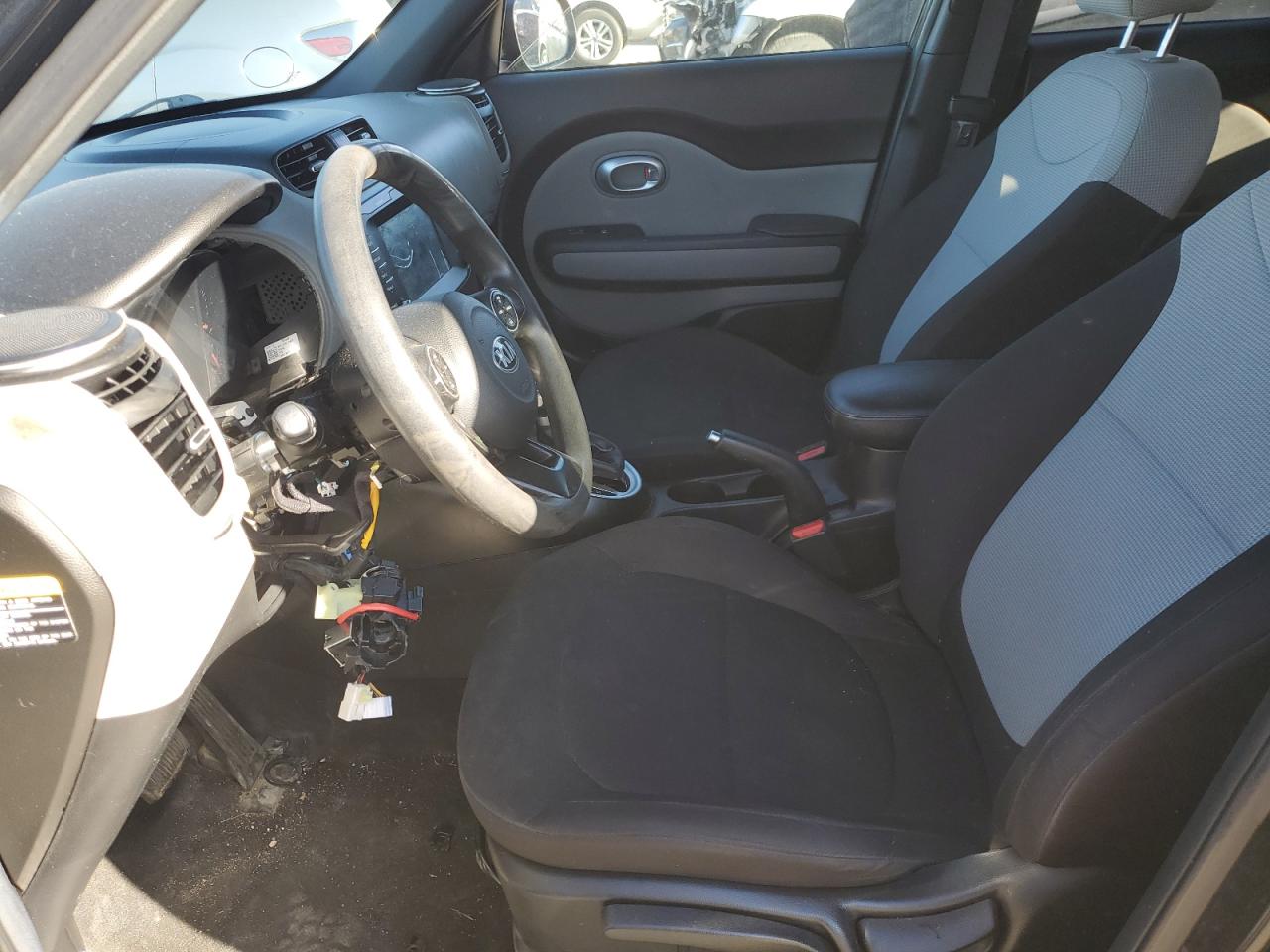 2019 KIA Soul VIN KNDJN2A29K7024812 Copart auction photo, vandalism / minor dent/scratches damage thumbnail 7