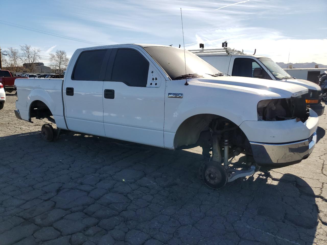 2005 Ford F-150 VIN 1FTRW12W95KD32575 Copart auction photo, stripped / all over damage thumbnail 4
