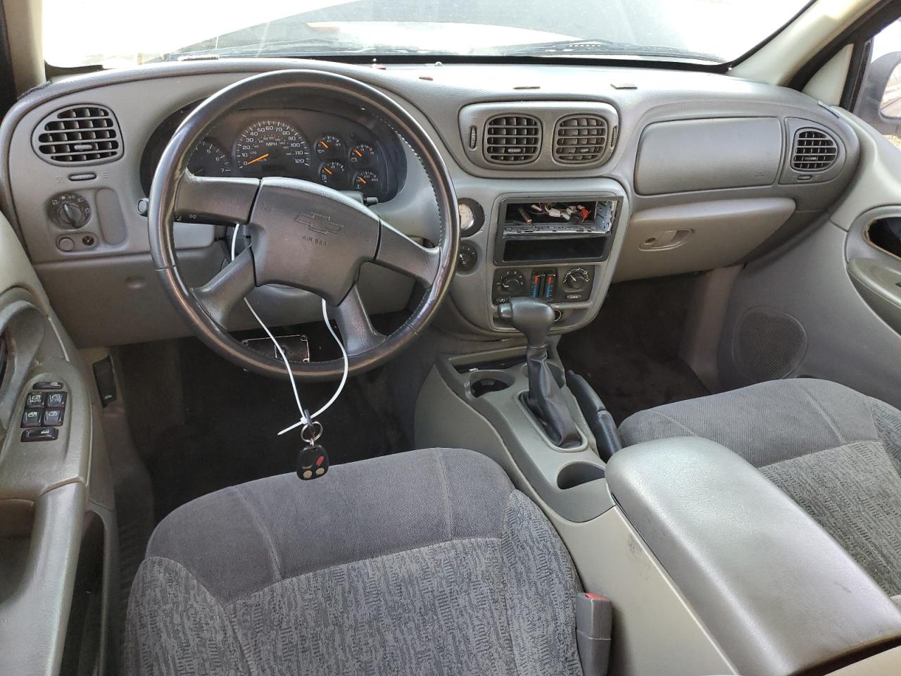 2003 Chevrolet TrailBlazer VIN 1GNDS13S132324072 Copart auction photo, all over damage thumbnail 8