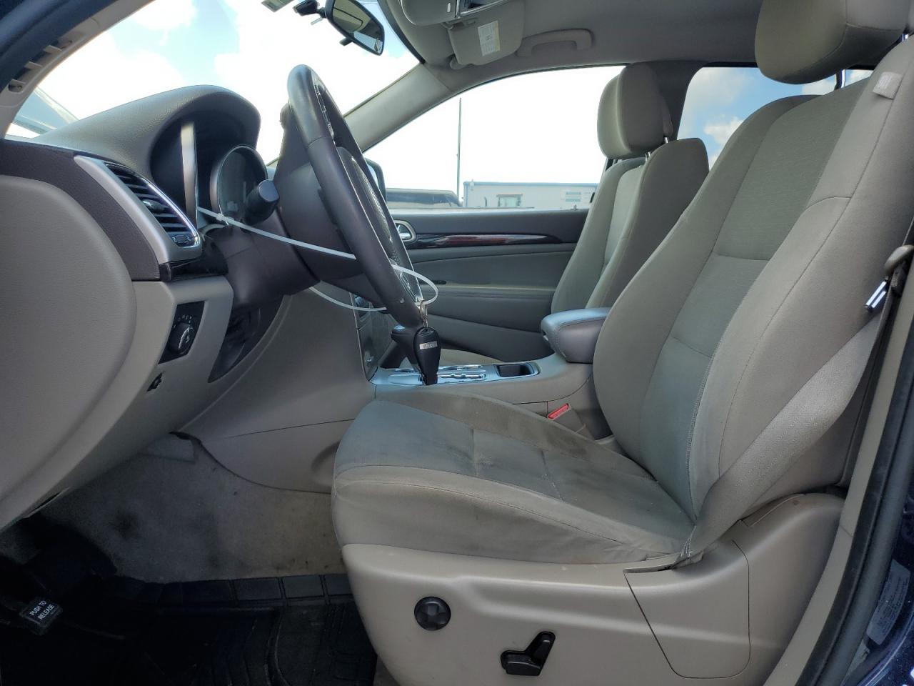 2012 Jeep Grand Cherokee VIN 1C4RJFAG6CC200662 Copart auction photo, minor dent/scratches damage thumbnail 7