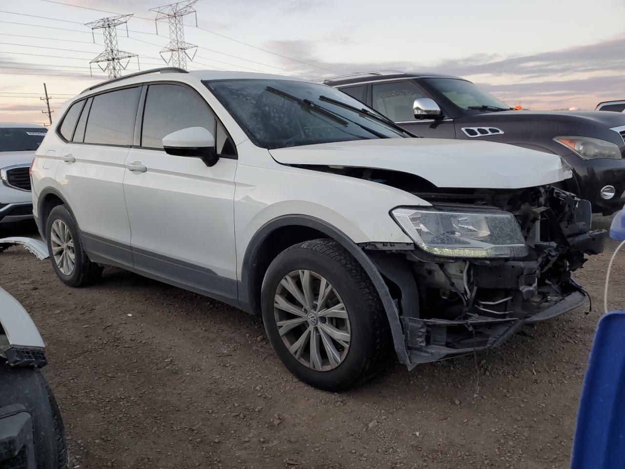2019 Volkswagen Tiguan VIN 3VV0B7AX0KM188583 Copart auction photo, front end damage thumbnail 4