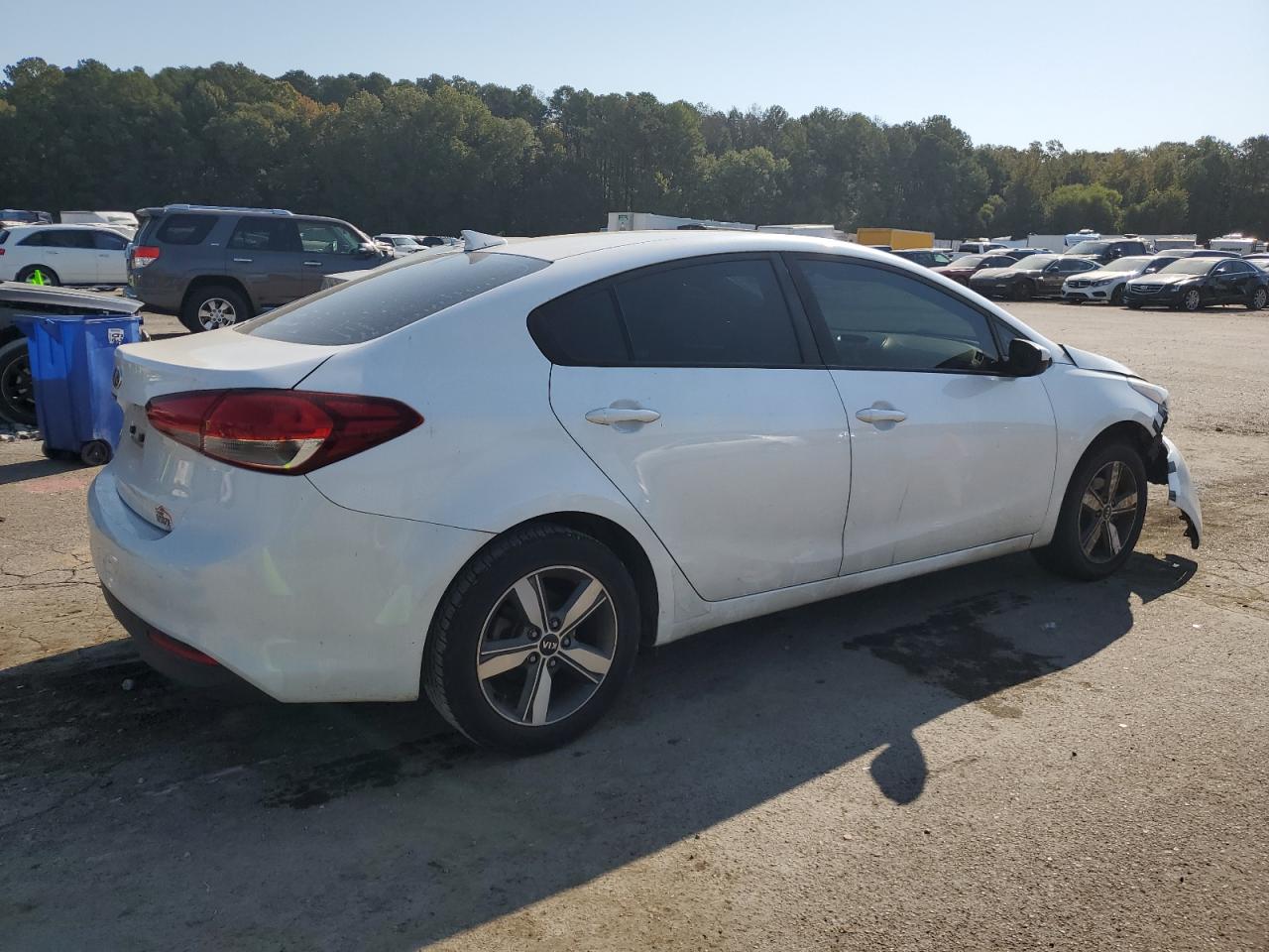 2018 KIA Forte VIN 3KPFL4A77JE191316 Copart auction photo, front end / side damage thumbnail 3