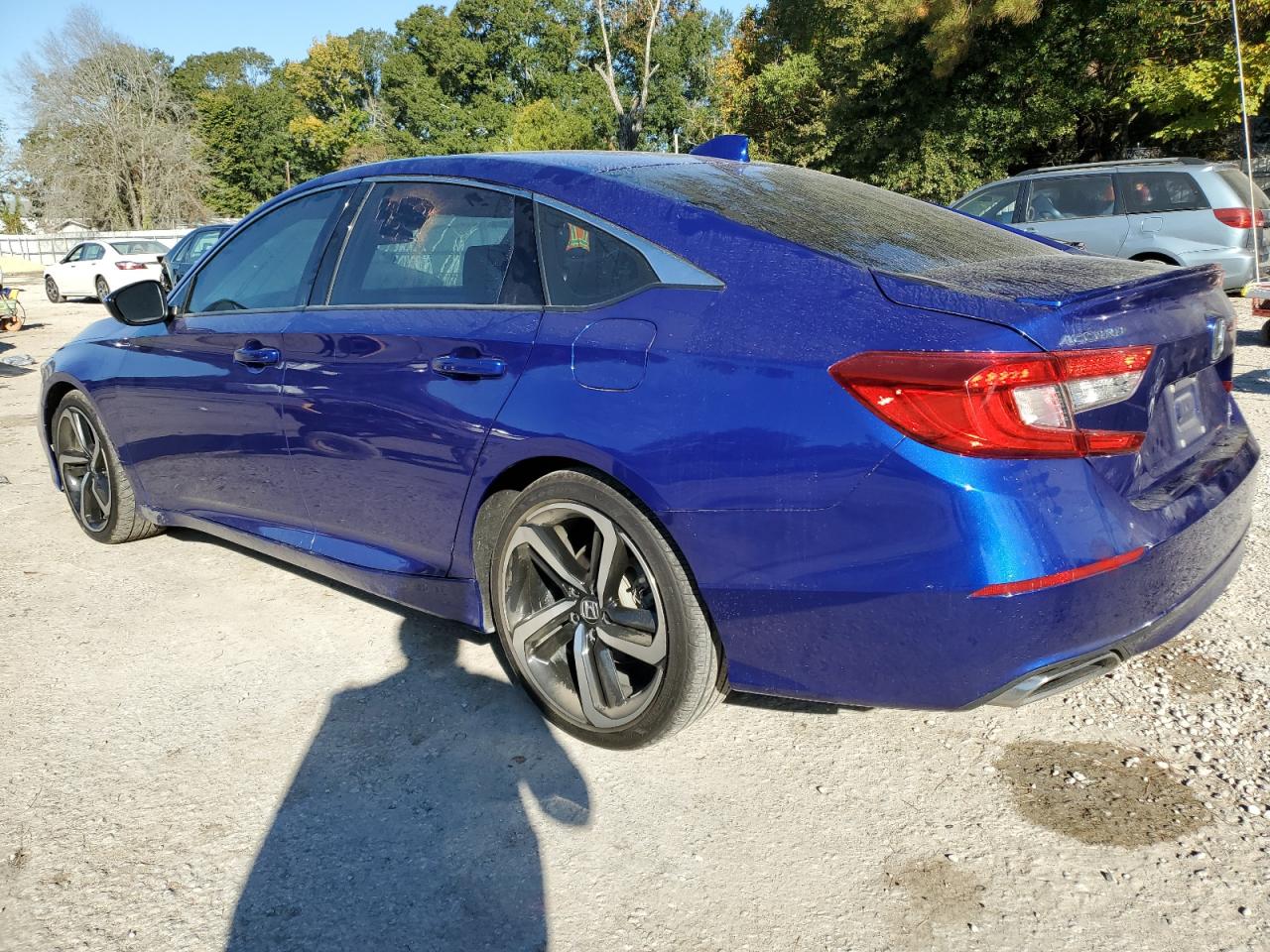2019 Honda Accord VIN 1HGCV1F32KA140166 Copart auction photo, side / rear end damage thumbnail 2