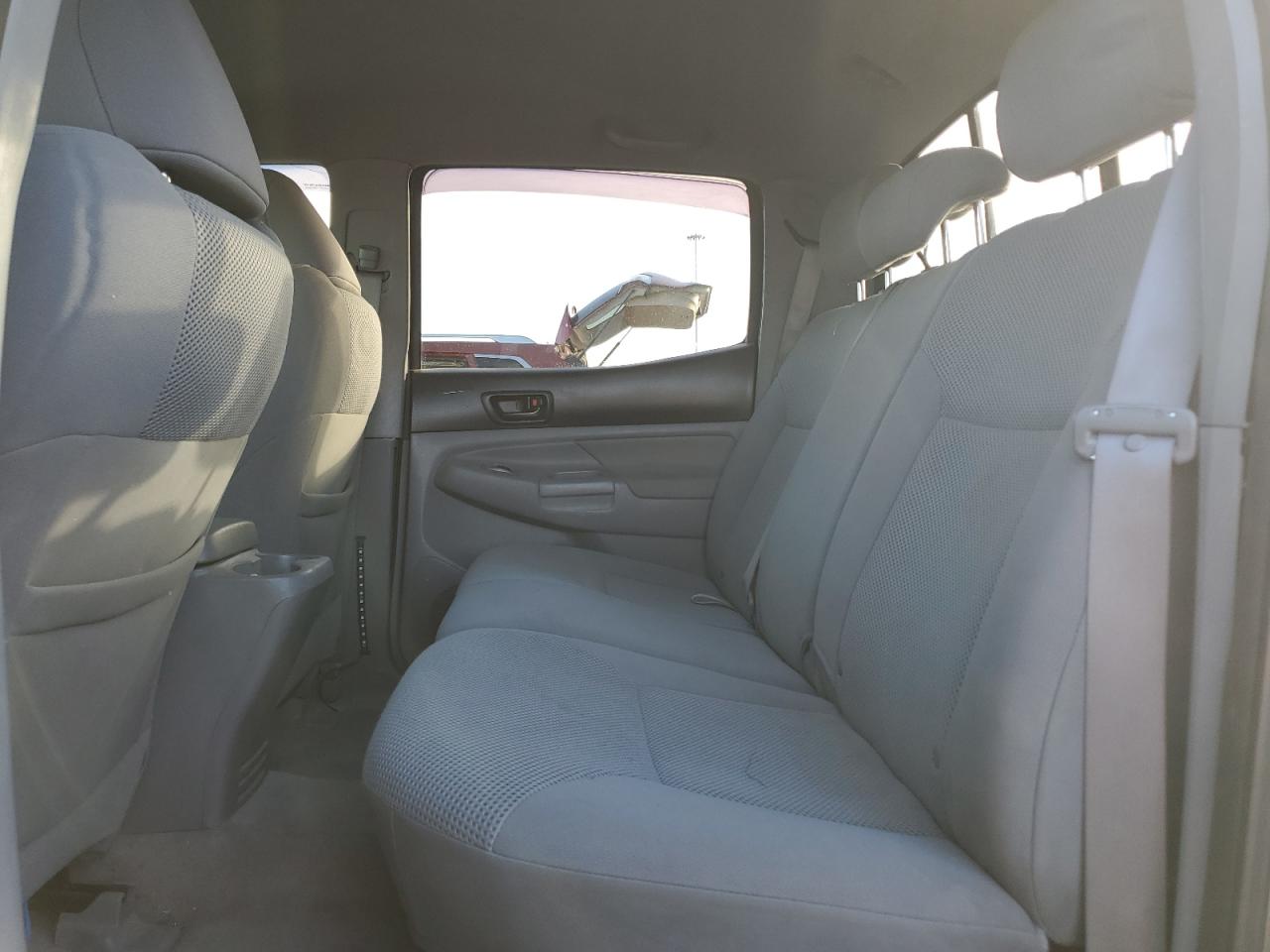 2011 Toyota Tacoma VIN 5TFJU4GN3BX006290 Copart auction photo, side / minor dent/scratches damage thumbnail 10