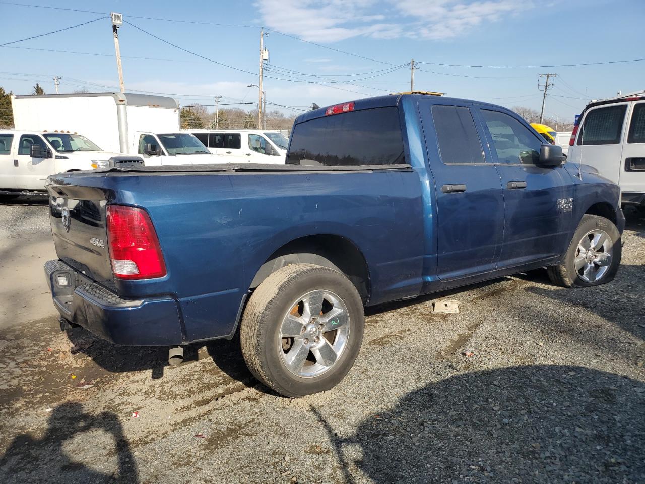 2019 RAM 1500 VIN 1C6RR7FG7KS638531 Copart auction photo, front end damage thumbnail 3