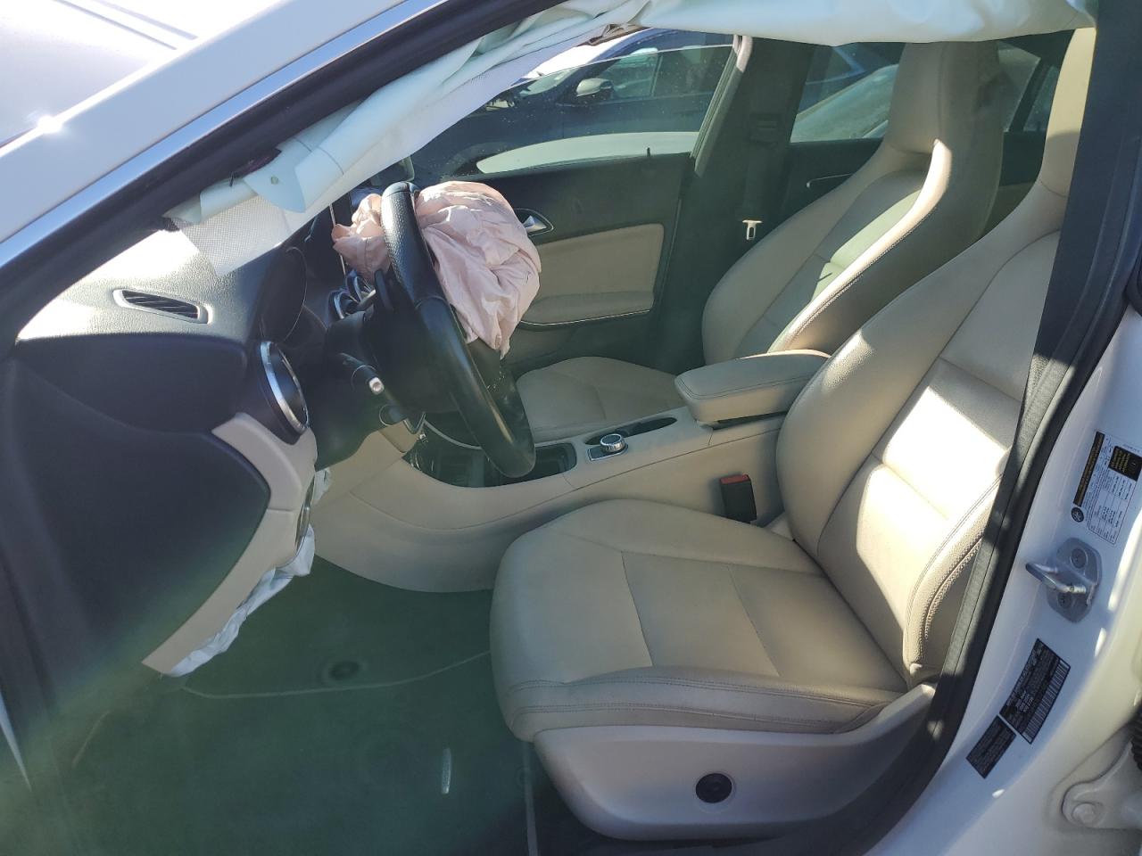 2014 Mercedes-Benz CLA-klasse VIN WDDSJ4GB9EN131982 Copart auction photo, front end / rear end damage thumbnail 7