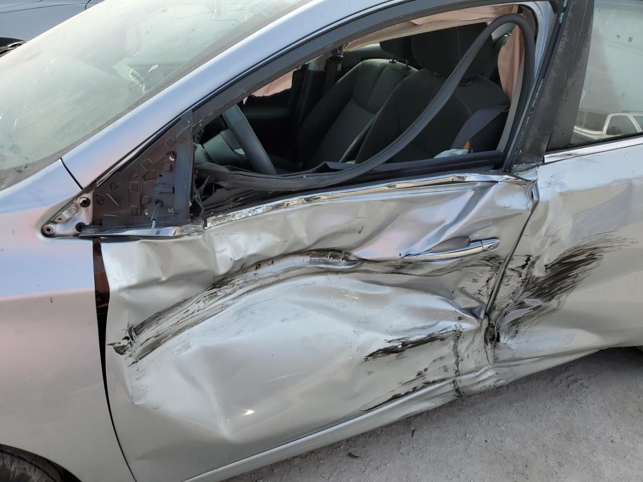 2017 Nissan Sentra VIN 3N1AB7AP9HY216856 Copart auction photo, side damage thumbnail 7