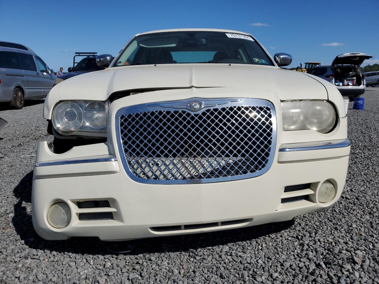 2009 Chrysler 300 VIN 2C3KA63T89H581047 Copart auction photo, water/flood / front end damage thumbnail 5