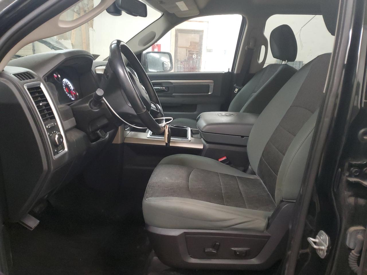 2015 RAM 1500 VIN 1C6RR7LT7FS507588 Copart auction photo, side / front end damage thumbnail 7