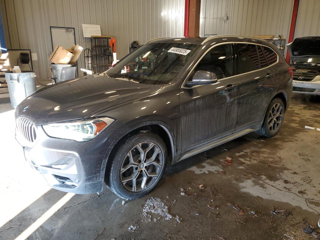 2021 BMW X1 VIN WBXJG9C08M5S41204