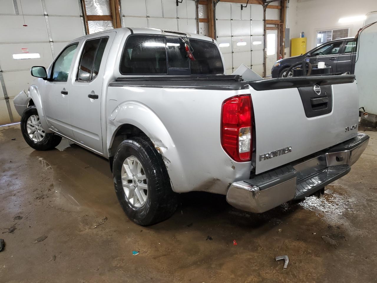 2016 Nissan Navara (Frontier) VIN 1N6AD0EV3GN759426 Copart auction photo, rollover damage thumbnail 2