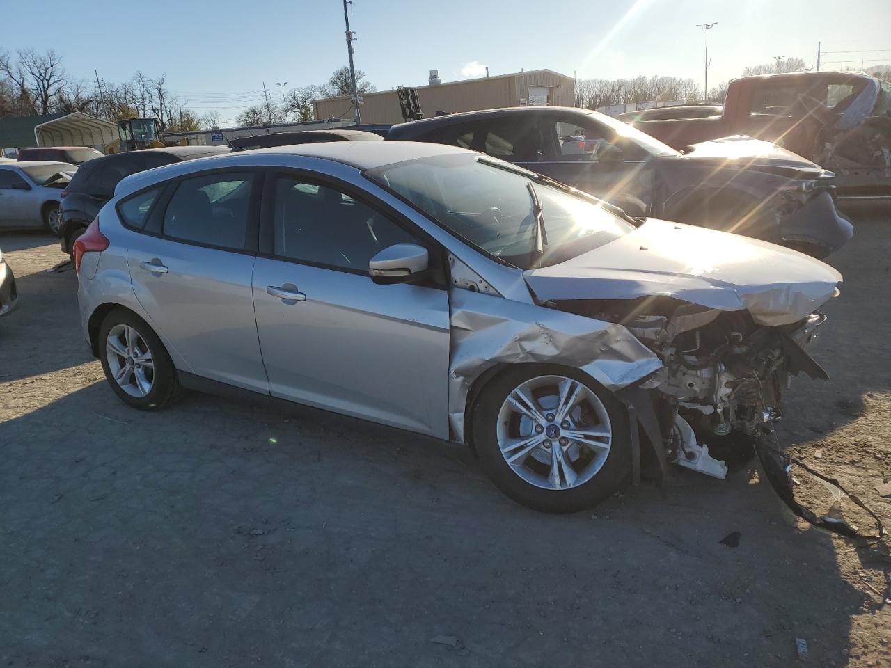 2014 Ford Focus VIN 1FADP3K20EL323683 Copart auction photo, front end / all over damage thumbnail 4