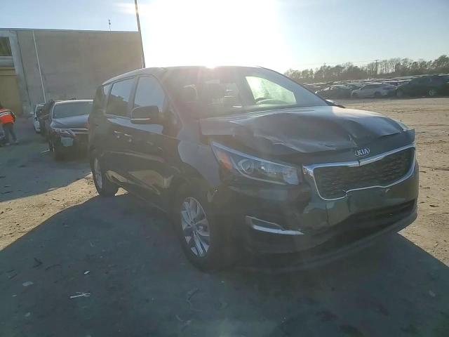2021 KIA Sedona VIN KNDMB5C12M6668527 Copart auction photo, front end / minor dent/scratches damage thumbnail 11