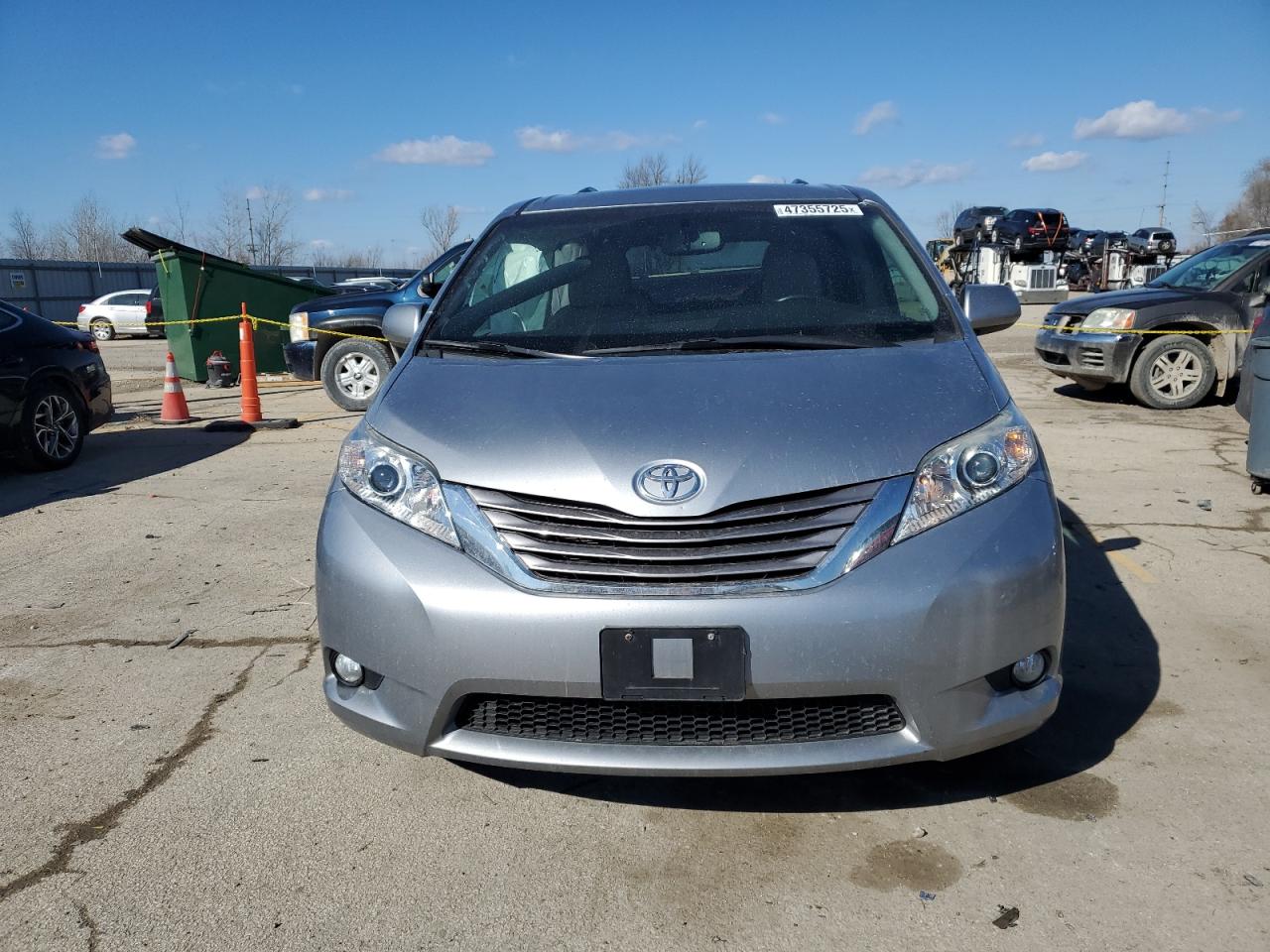 2017 Toyota Sienna VIN 5TDDZ3DC5HS151731 Copart auction photo, rear end / side damage thumbnail 5