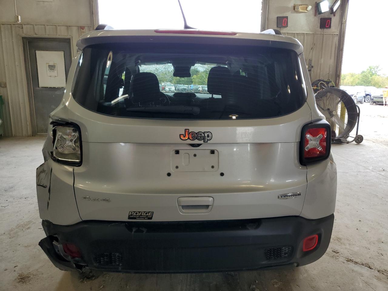 2020 Jeep Renegade VIN ZACNJBBB3LPL10040 Copart auction photo, all over damage thumbnail 6