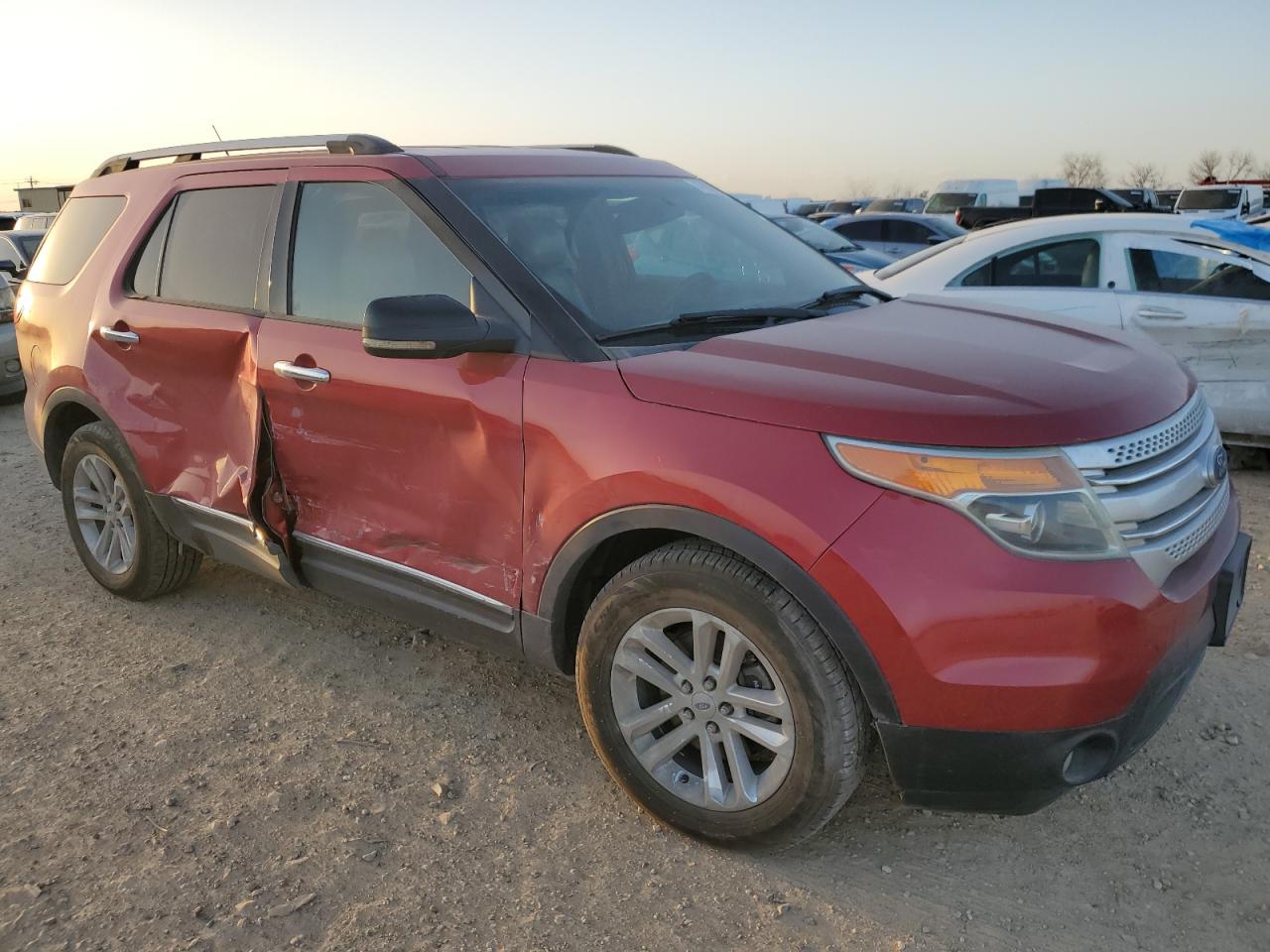 2011 Ford Explorer VIN 1FMHK7D87BGA34092 Copart auction photo, side / minor dent/scratches damage thumbnail 4