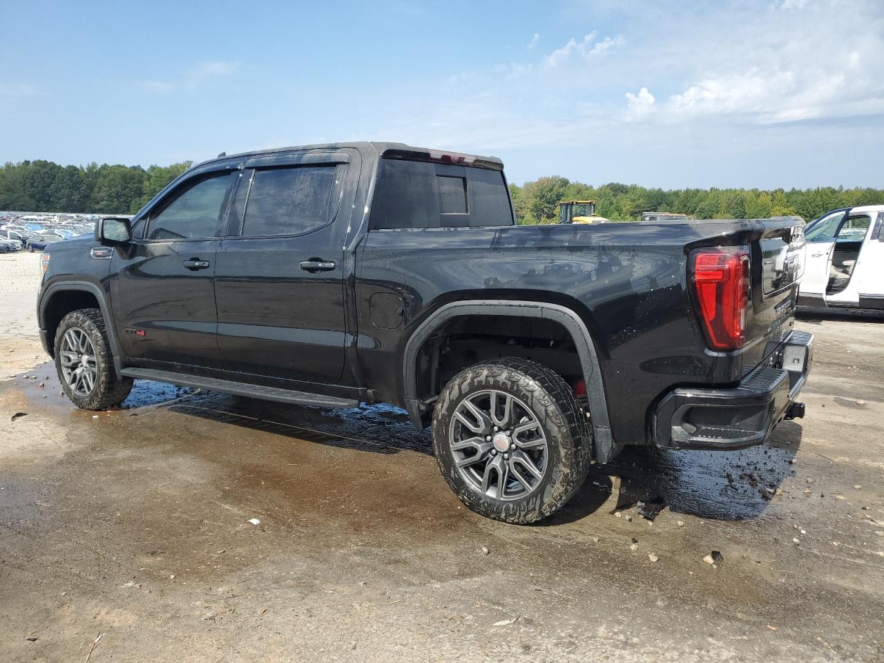 2022 GMC Sierra VIN 1GTP9EELXNZ135218 Copart auction photo, vandalism damage thumbnail 2