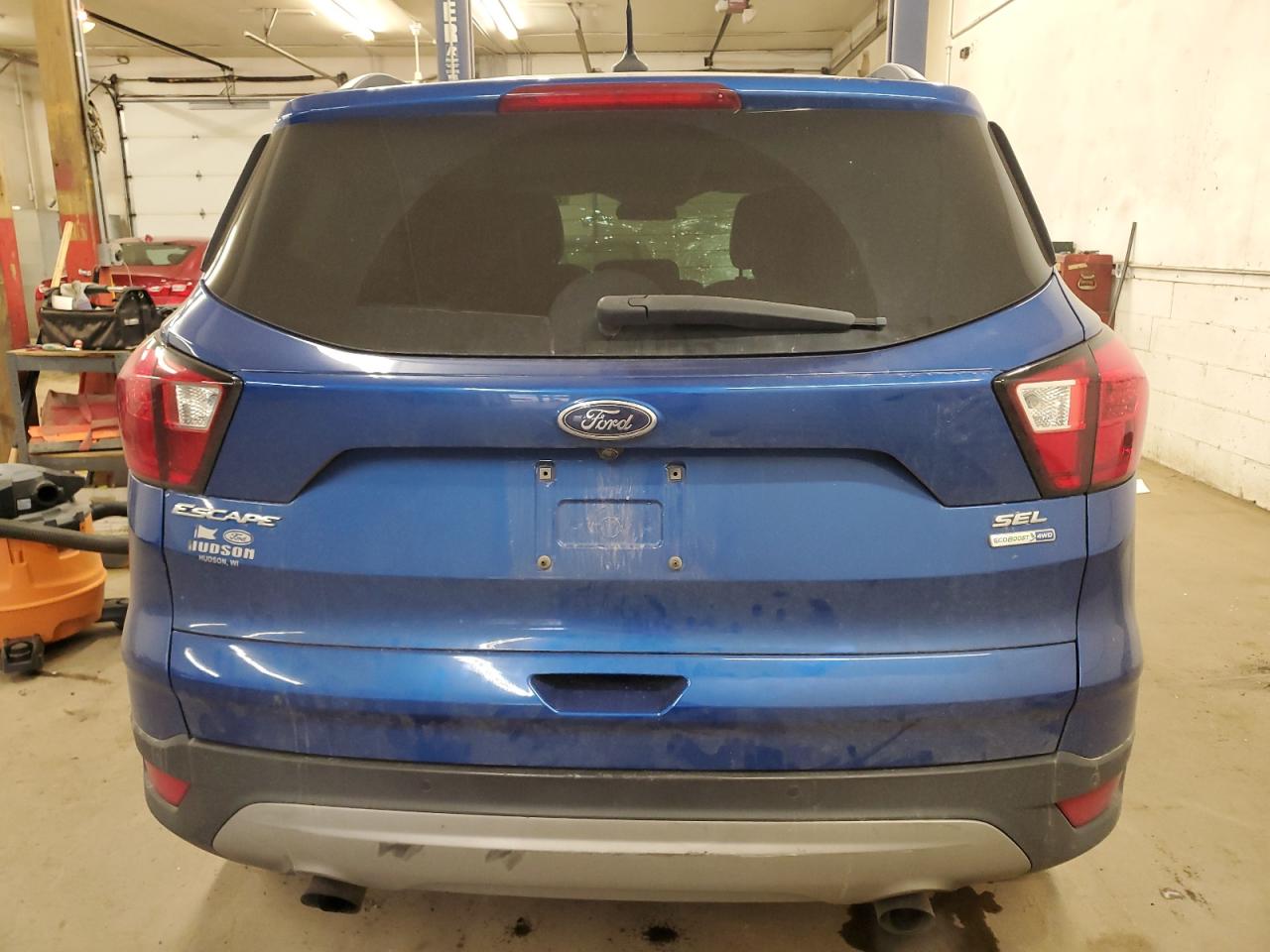 2019 Ford Escape VIN 1FMCU9HD5KUA19812 Copart auction photo, all over damage thumbnail 6