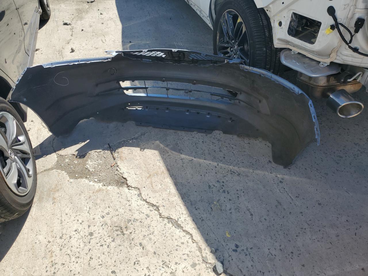 2011 Honda Fit VIN JHMGE8H32BC010199 Copart auction photo, front end damage thumbnail 12