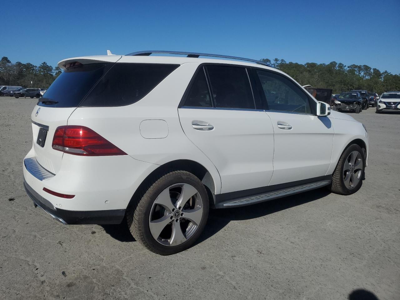 2018 Mercedes-Benz GLE VIN 4JGDA5JB0JB191366 Copart auction photo, front end damage thumbnail 3