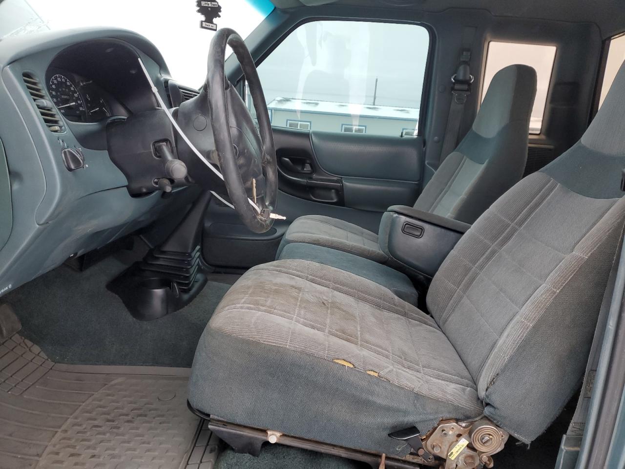 1997 Ford Ranger VIN 1FTCR15X0VPA18933 Copart auction photo, front end / side damage thumbnail 7