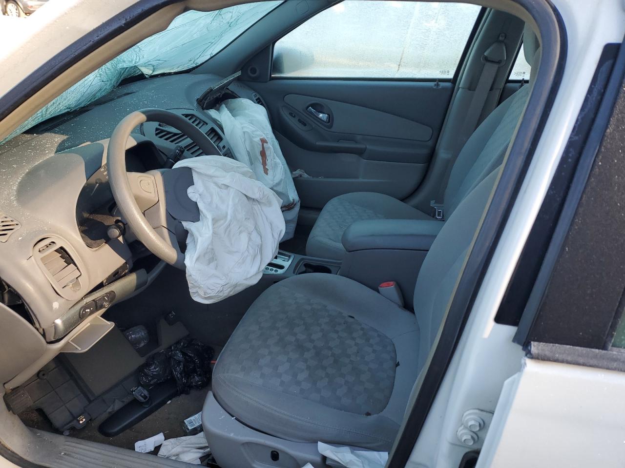 2005 Chevrolet Malibu VIN 1G1ZT52865F306762 Copart auction photo, front end damage thumbnail 7