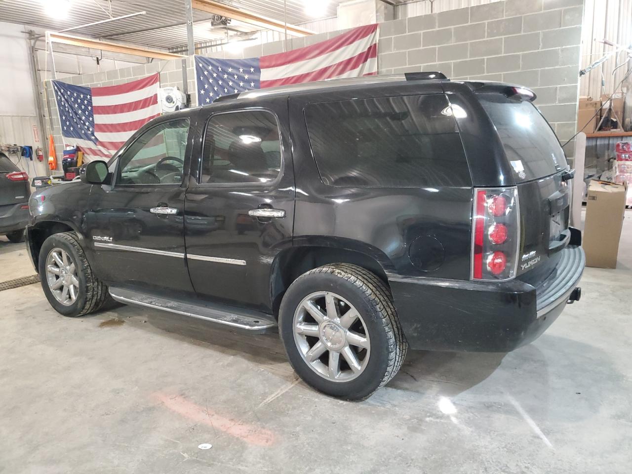 2013 GMC Yukon VIN 1GKS2EEF8DR252128 Copart auction photo, front end / minor dent/scratches damage thumbnail 2