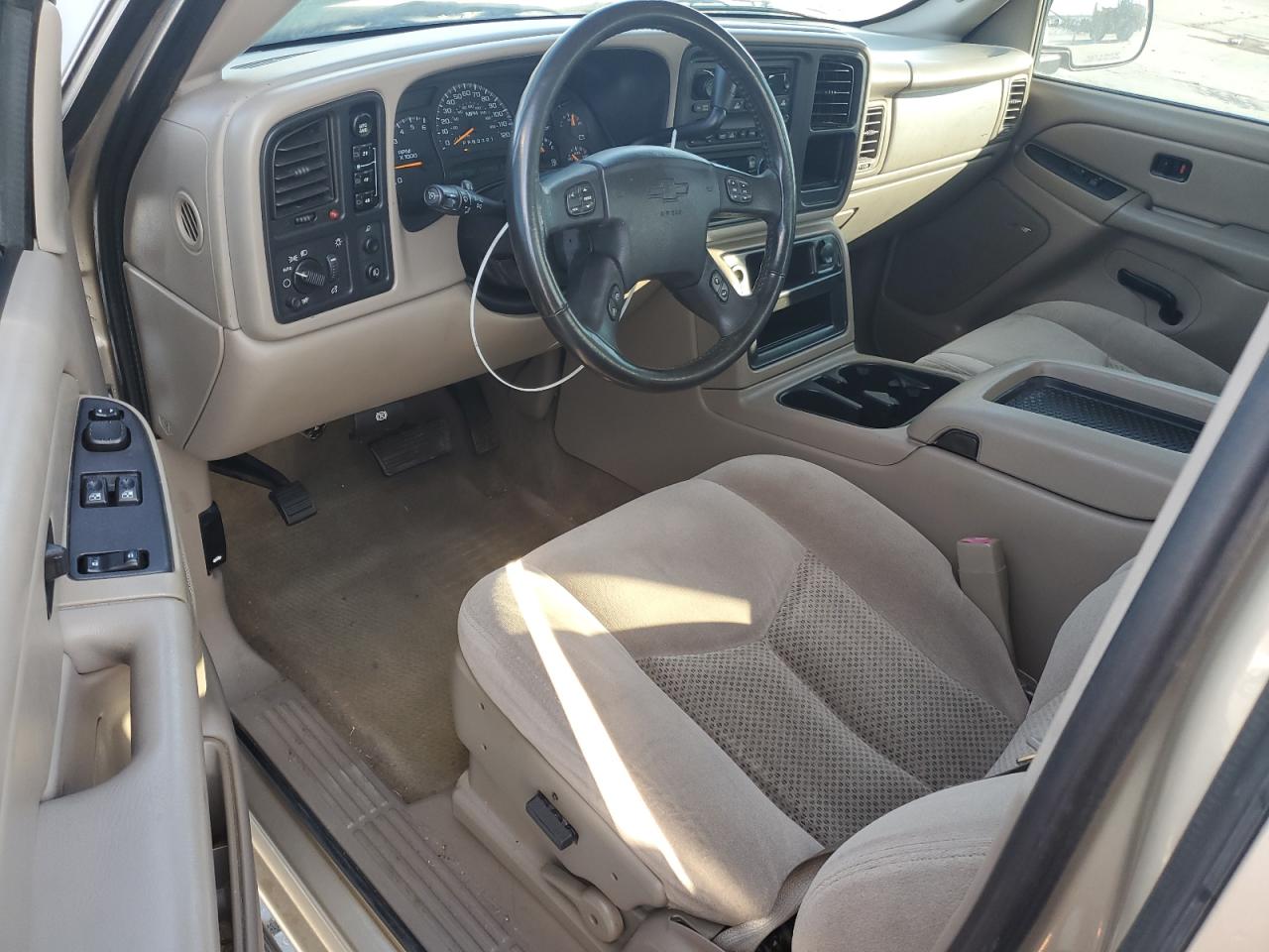 2006 Chevrolet Silverado VIN 1GCEK19B96Z272349 Copart auction photo, front end / minor dent/scratches damage thumbnail 8