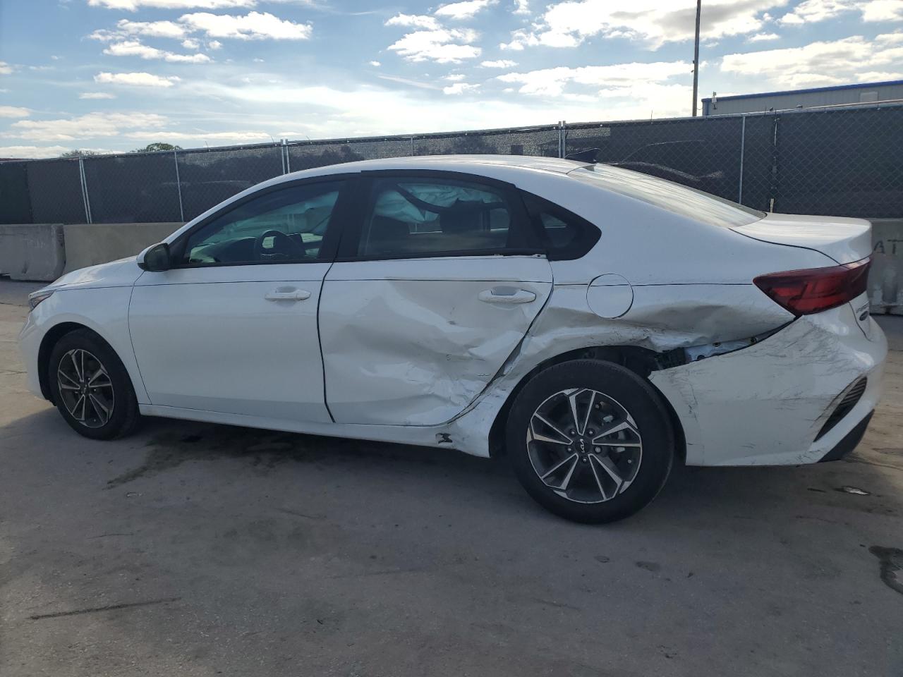 2024 KIA Forte VIN 3KPF24ADXRE706202 Copart auction photo, rear end / side damage thumbnail 2