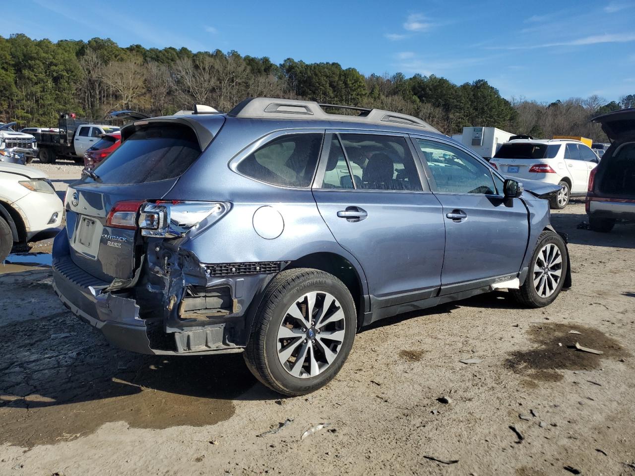 2017 Subaru Outback VIN 4S4BSANC4H3344500 Copart auction photo, front end / rear end damage thumbnail 3