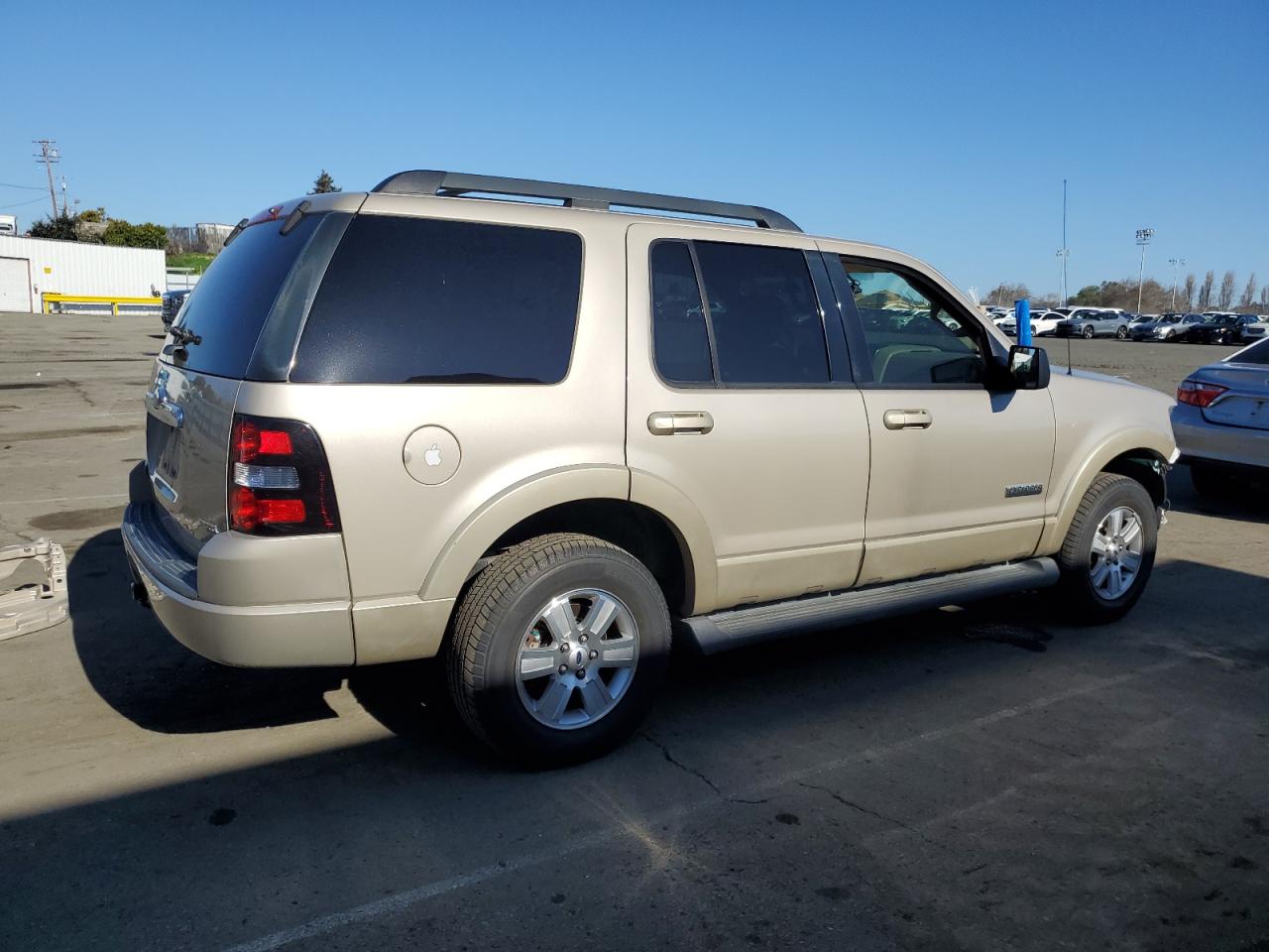 2006 Ford Explorer VIN 1FMEU63E96ZA21403 Copart auction photo, front end / minor dent/scratches damage thumbnail 3