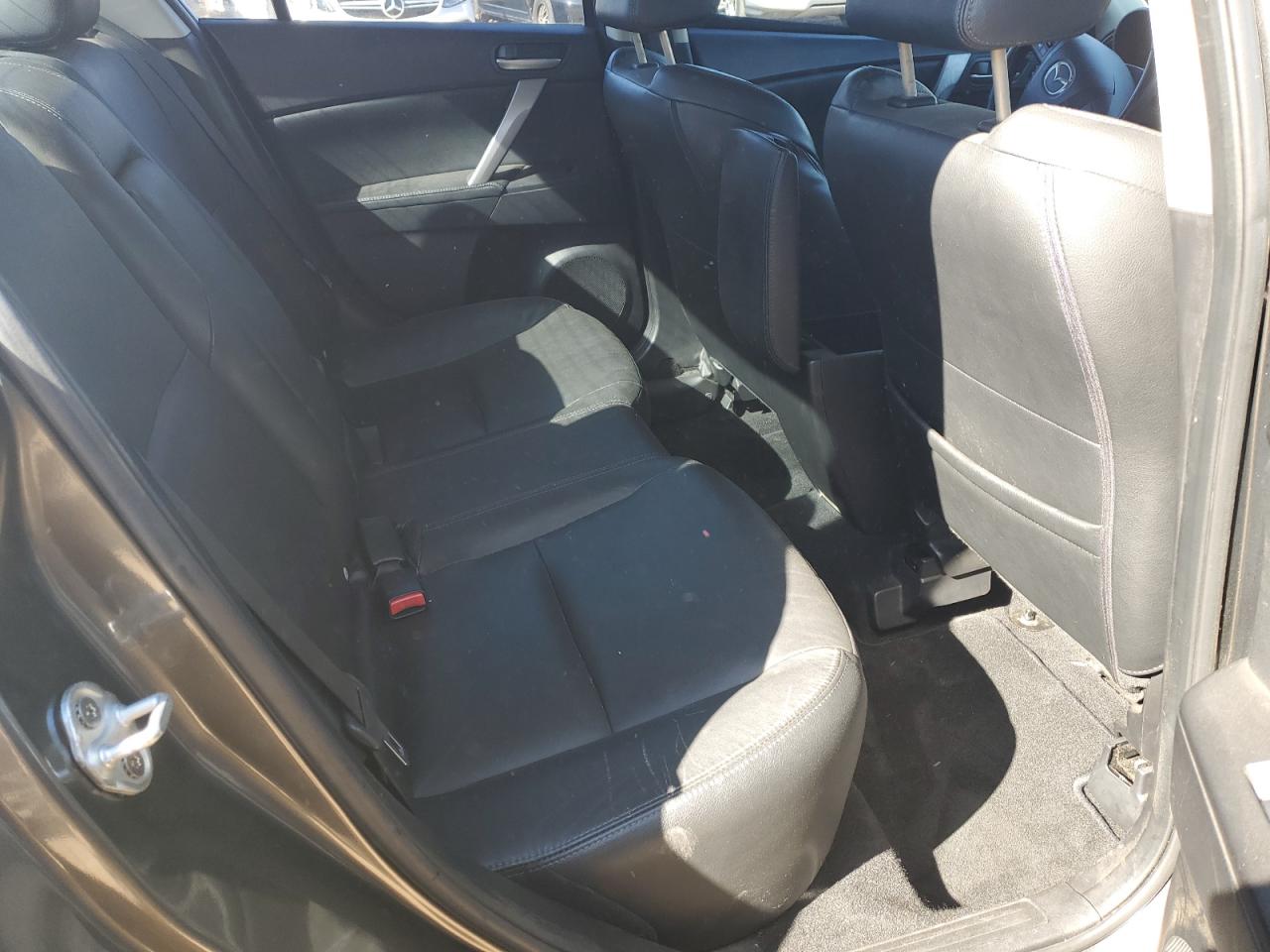 2010 Mazda 3 VIN JM1BL1S62A1101897 Copart auction photo, side damage thumbnail 10