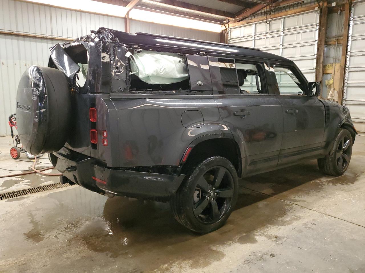 2024 Land Rover Defender VIN SALE2FEU4R2276545 Copart auction photo, rear end / front end damage thumbnail 3
