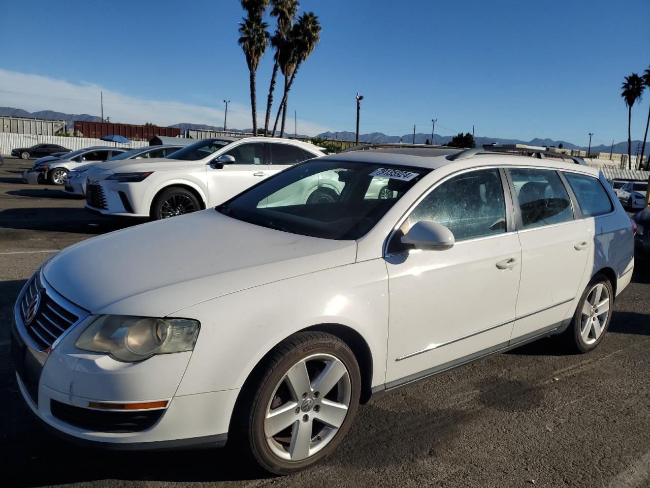 2008 Volkswagen Passat VIN WVWLK73C88E062721