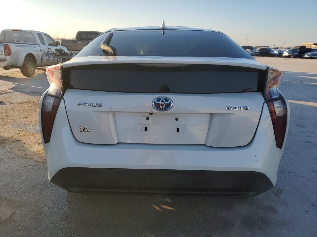 2017 Toyota Prius VIN JTDKBRFU1H3025985 Copart auction photo, front end / minor dent/scratches damage thumbnail 6