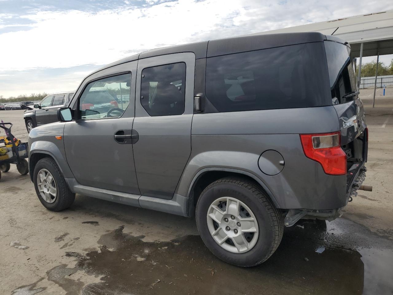 2011 Honda Element VIN 5J6YH1H39BL000476 Copart auction photo, rear end damage thumbnail 2
