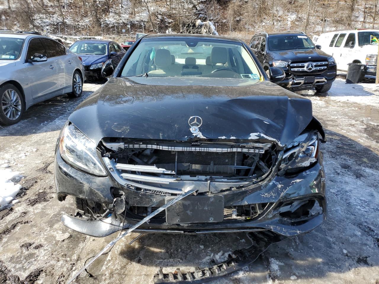 2015 Mercedes-Benz C-klasse VIN 55SWF4KB7FU013643 Copart auction photo, front end / undercarriage damage thumbnail 5
