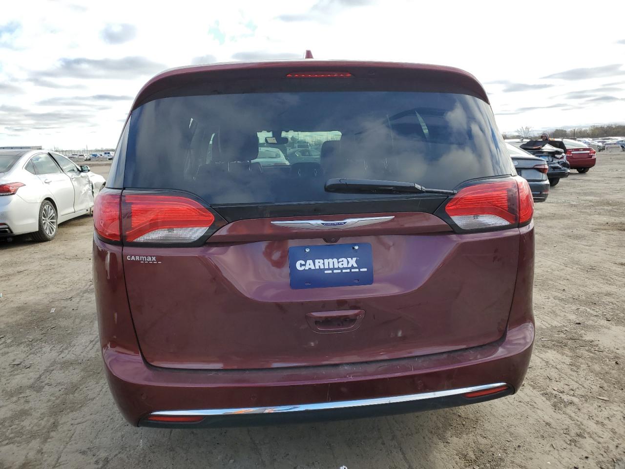 2019 Chrysler Pacifica VIN 2C4RC1GGXKR720129 Copart auction photo, side / front end damage thumbnail 6