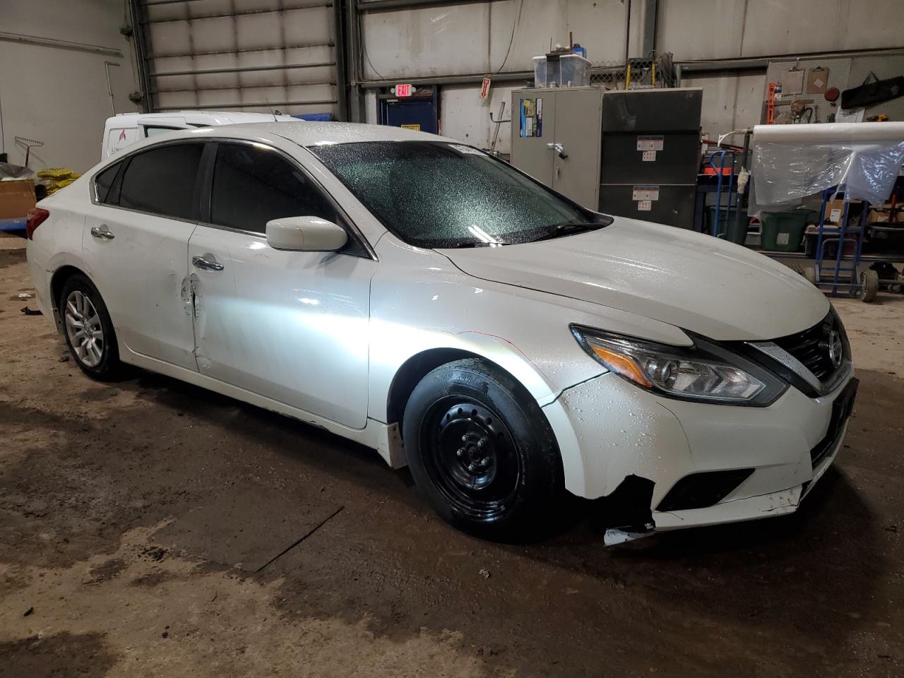 2017 Nissan Altima VIN 1N4AL3AP6HN304298 Copart auction photo, side / front end damage thumbnail 4