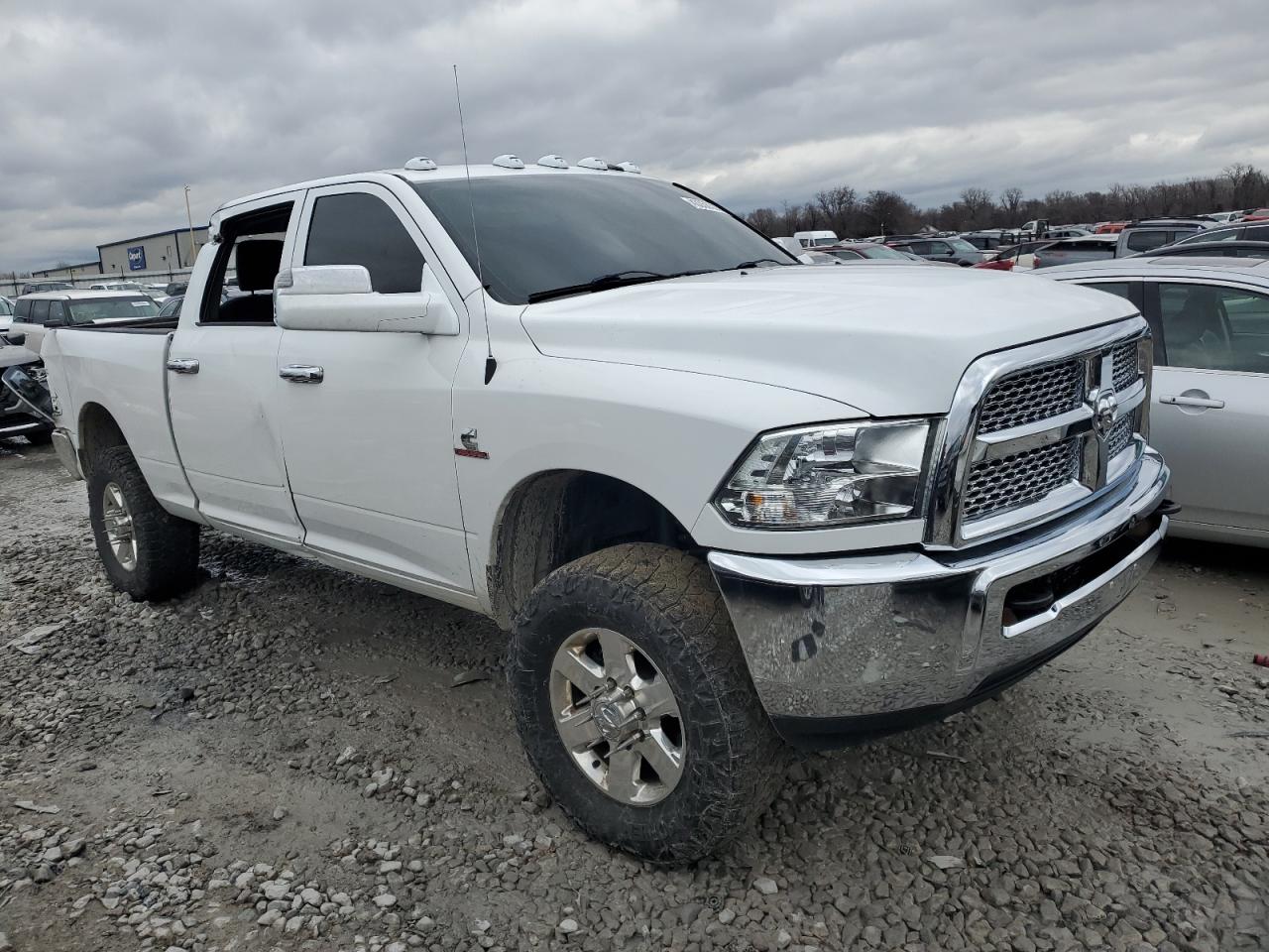 2015 RAM 2500 VIN 3C6UR5CL2FG611444 Copart auction photo, side / rear end damage thumbnail 4