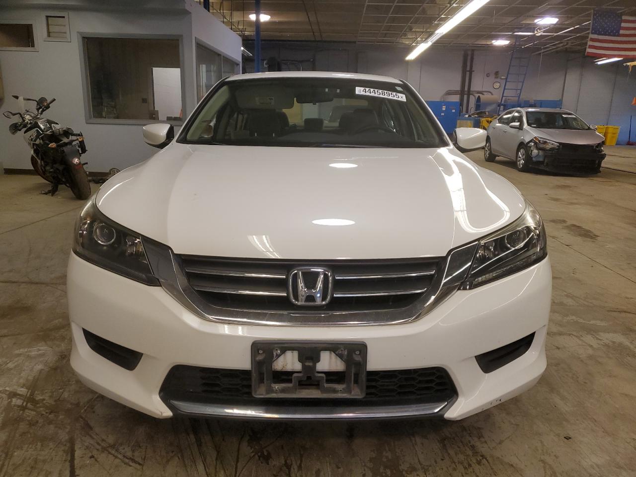 2014 Honda Accord VIN 1HGCR2F35EA022997 Copart auction photo, side / rear end damage thumbnail 5