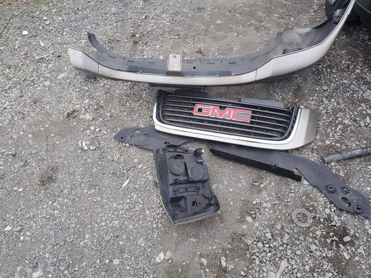 2002 GMC Envoy VIN 1GKDT13S522425155 Copart auction photo, front end damage thumbnail 13