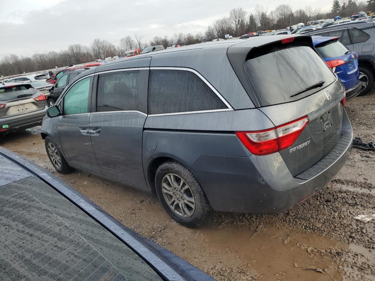 2013 Honda Odyssey VIN 5FNRL5H6XDB065756 Copart auction photo, front end damage thumbnail 2