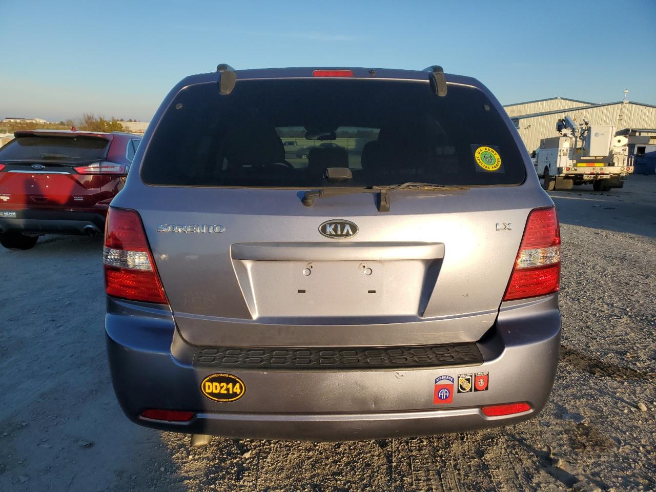 2009 KIA Sorento VIN KNDJD735995890099 Copart auction photo, front end / minor dent/scratches damage thumbnail 6